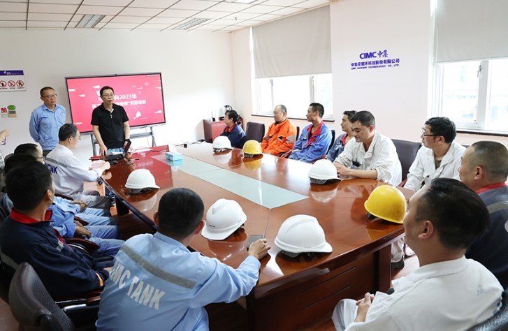 ��ϵѧ�� ������ ����һ����ΪԱ��������Ů��ѧ¼ȡ����